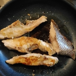 フライパンで 鯛の塩焼き レシピ 作り方 By V るん 0394 楽天レシピ フライパンで 鯛の塩焼き レシピ 作り方 By V るん 0394 楽天レシピ